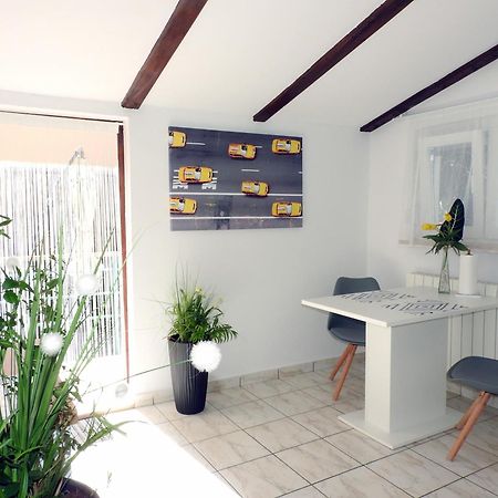 Apartman Ines- Stinjan 普拉 外观 照片