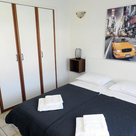 Apartman Ines- Stinjan 普拉 外观 照片